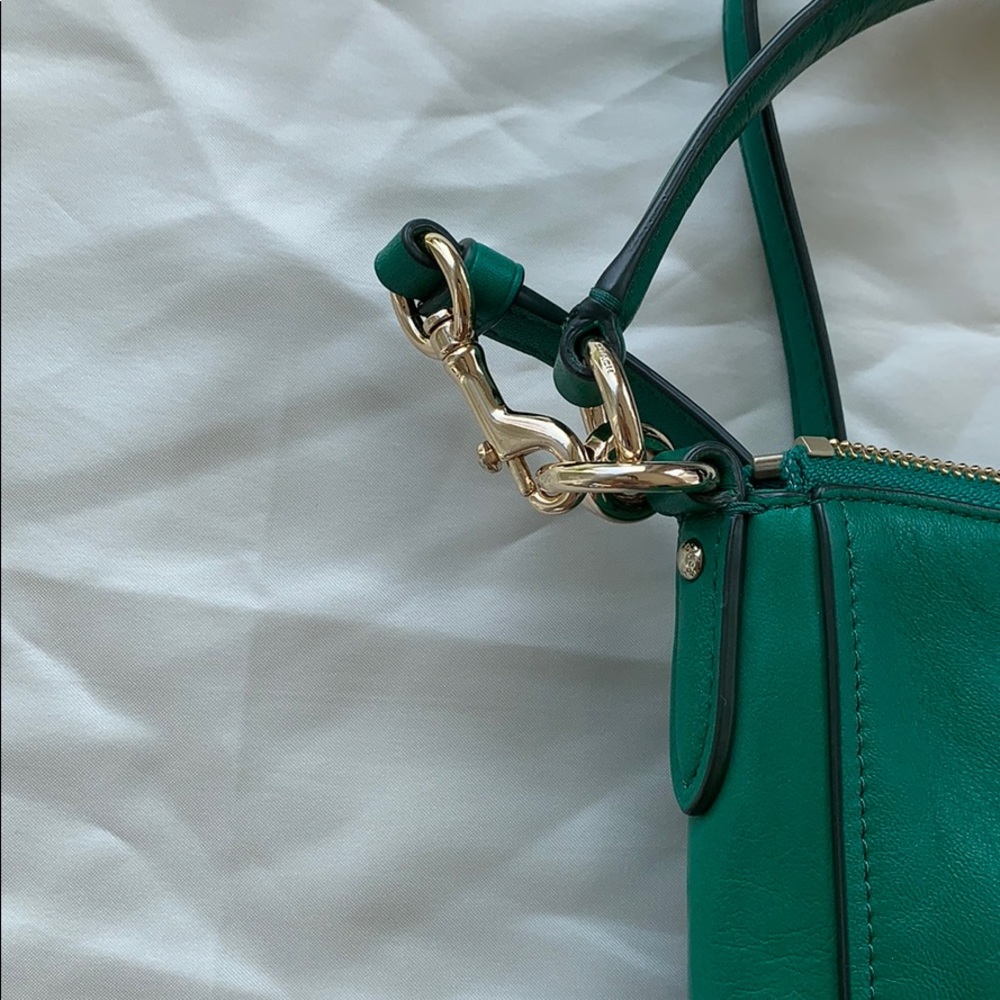 Coach purse - Picture 7 of 7